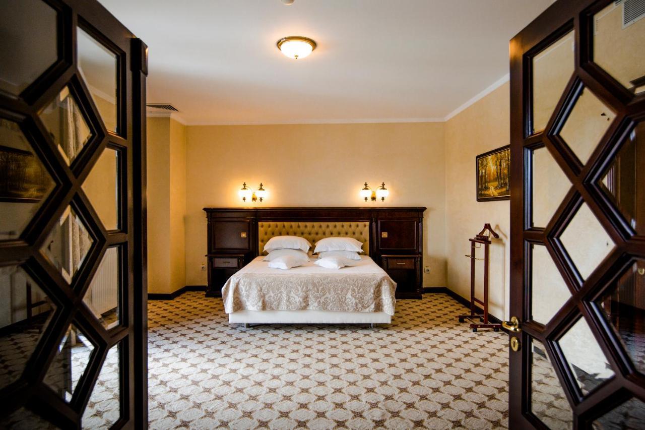 Hotel Golden House Craiova Dış mekan fotoğraf