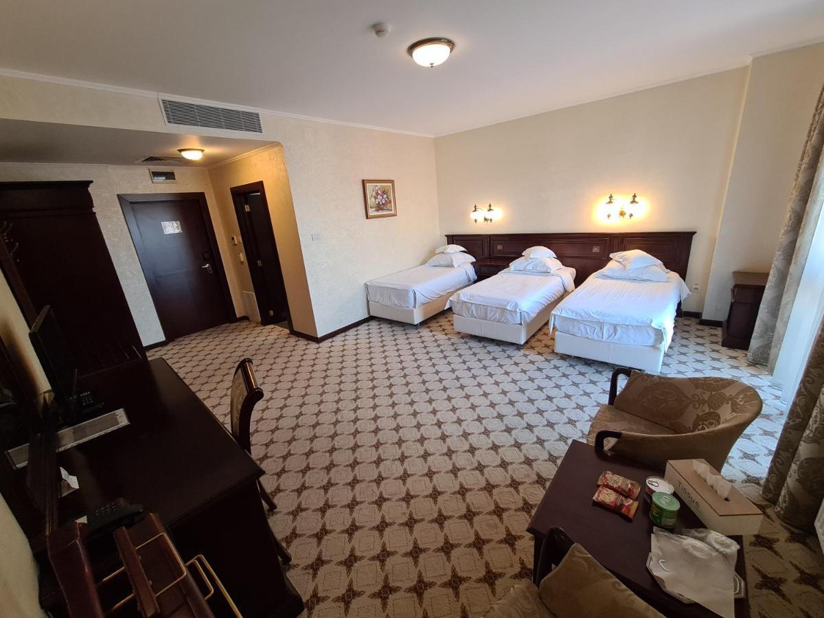 Hotel Golden House Craiova Dış mekan fotoğraf