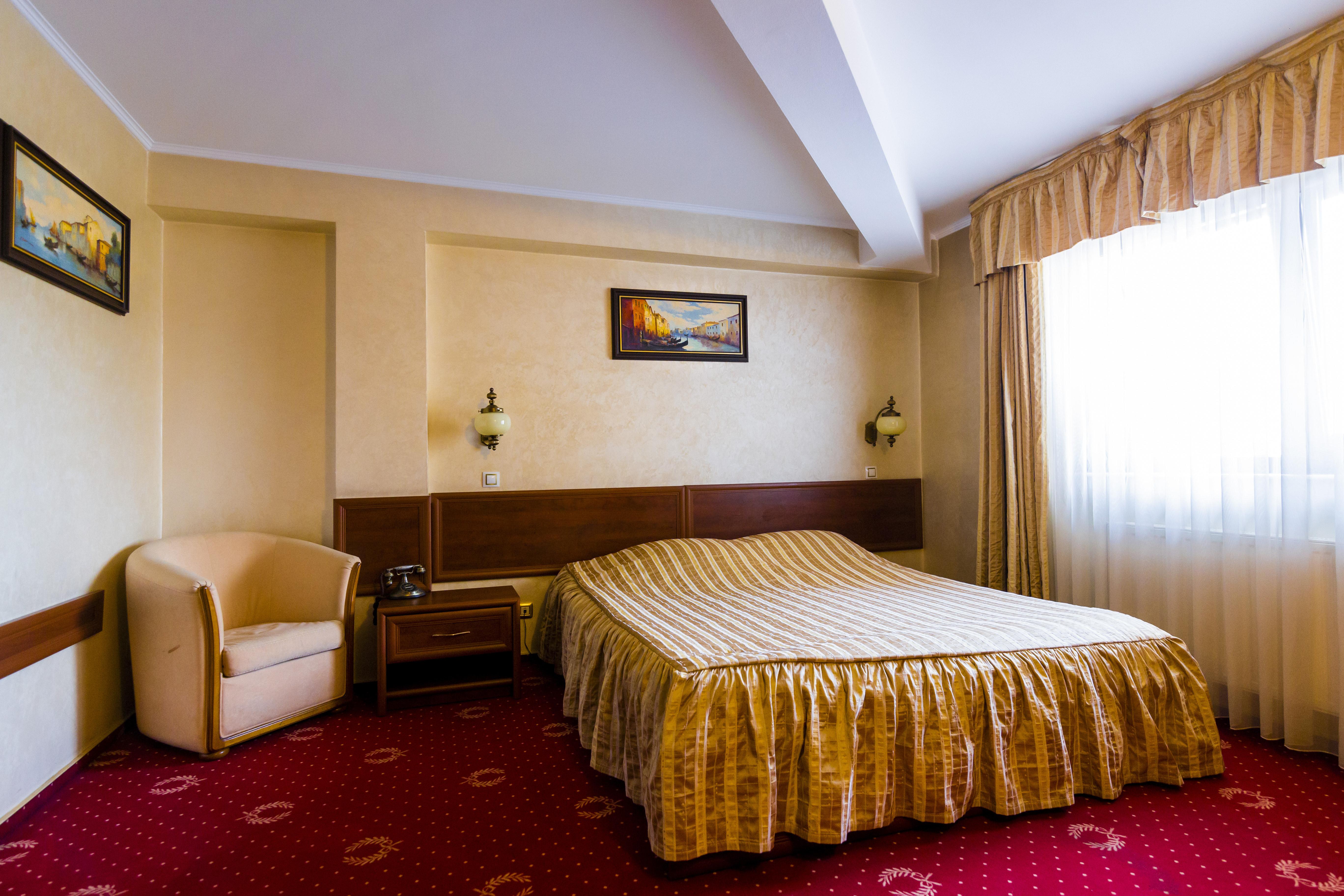 Hotel Golden House Craiova Dış mekan fotoğraf