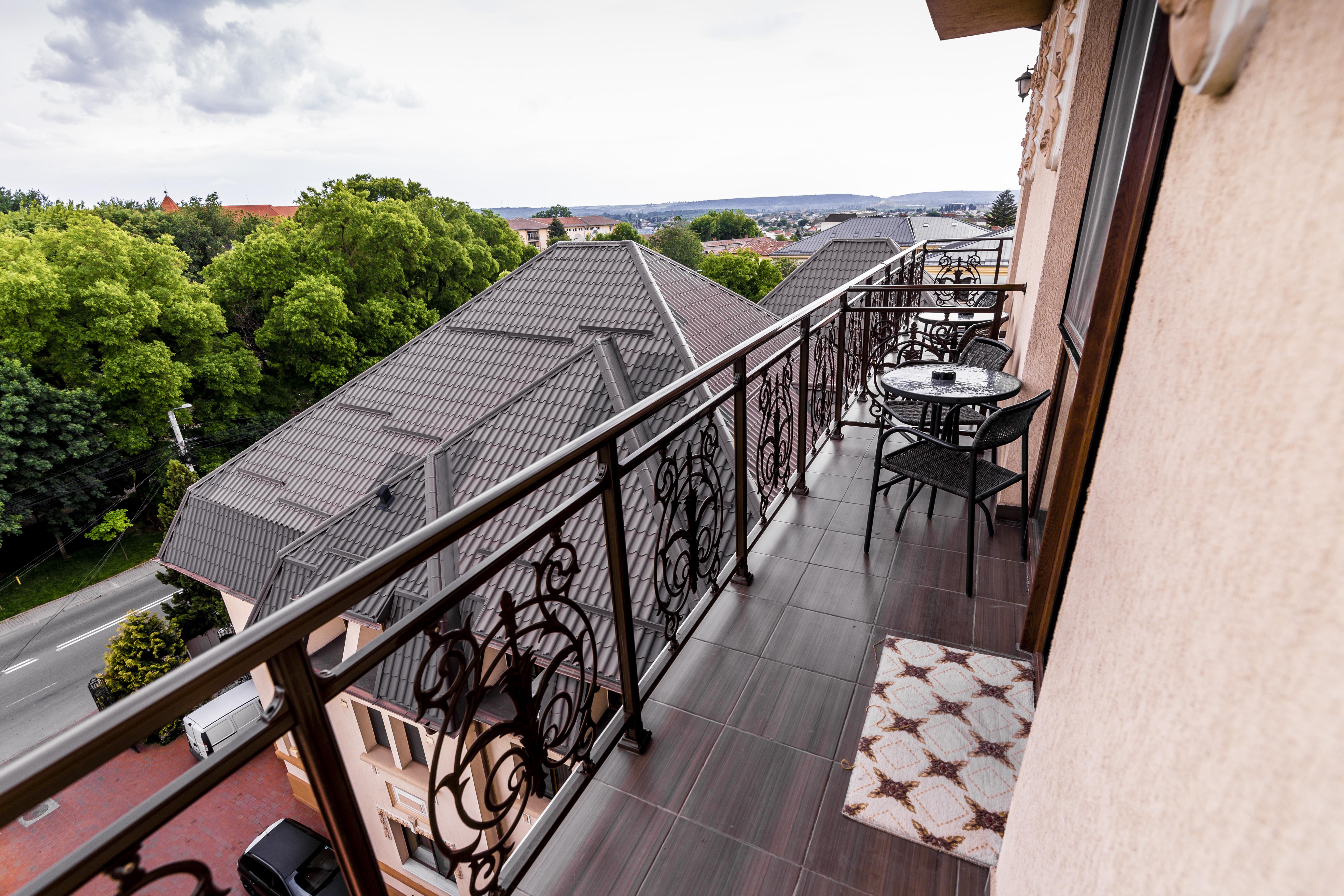 Hotel Golden House Craiova Dış mekan fotoğraf