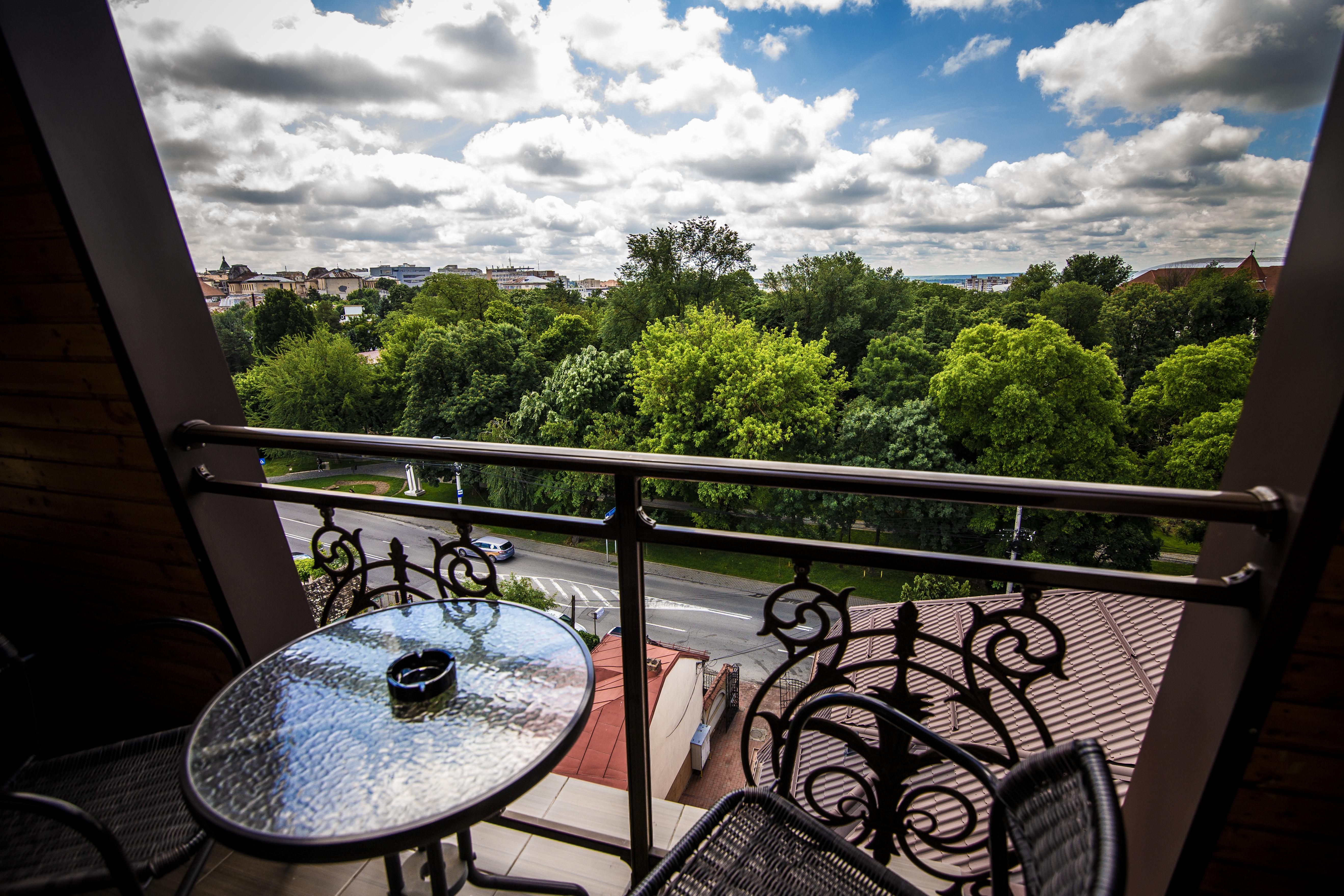 Hotel Golden House Craiova Dış mekan fotoğraf