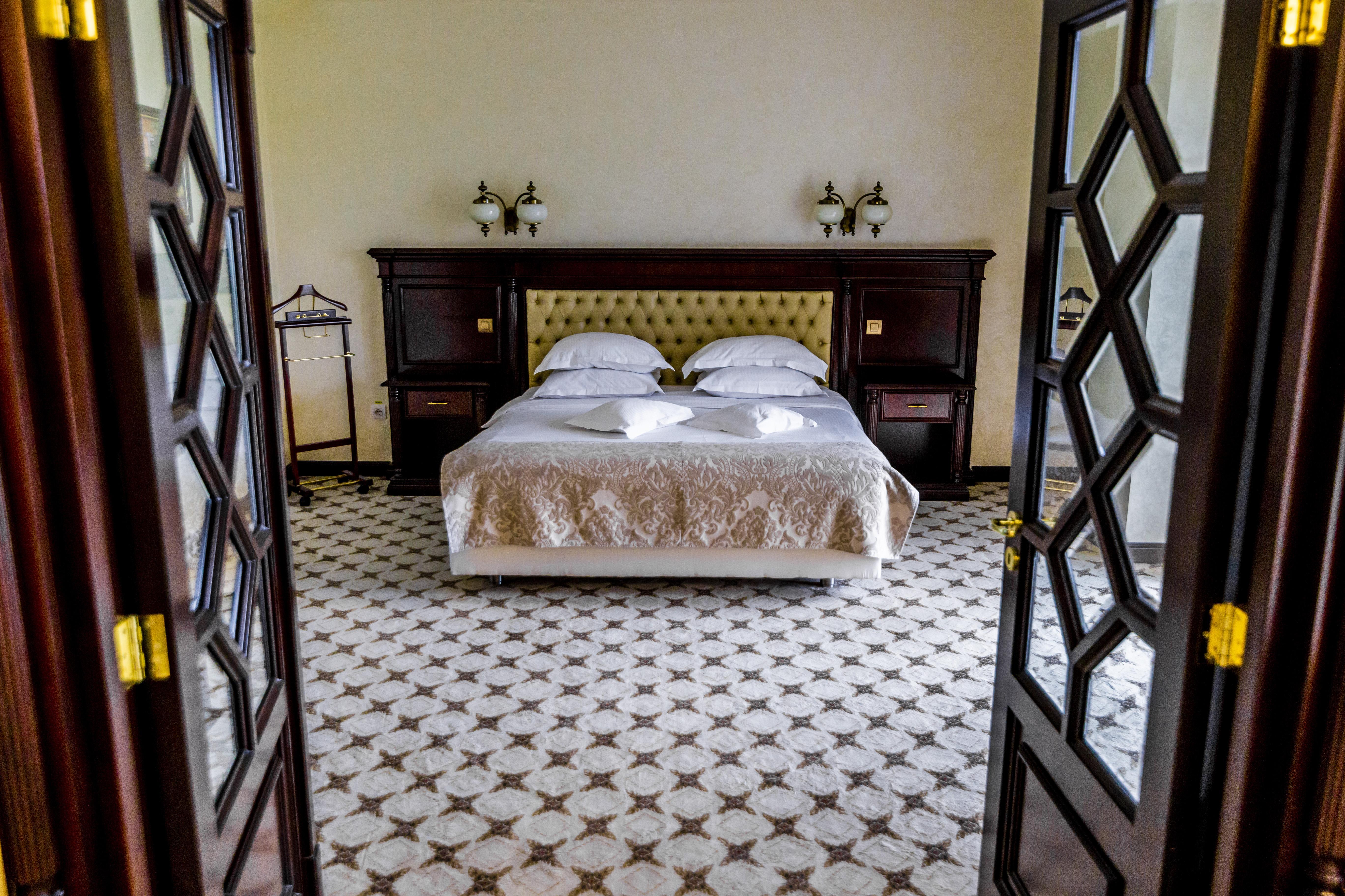 Hotel Golden House Craiova Dış mekan fotoğraf