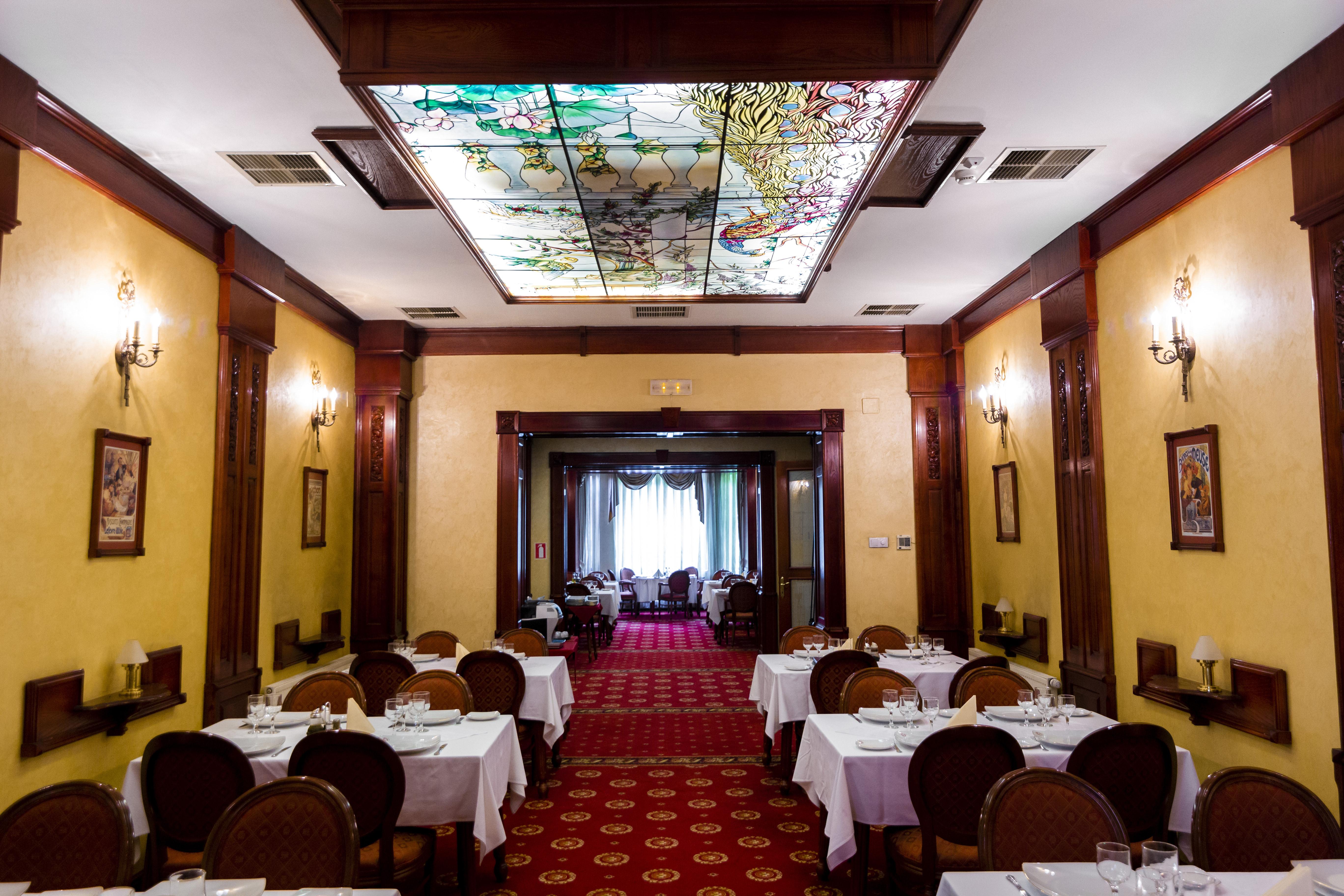 Hotel Golden House Craiova Dış mekan fotoğraf