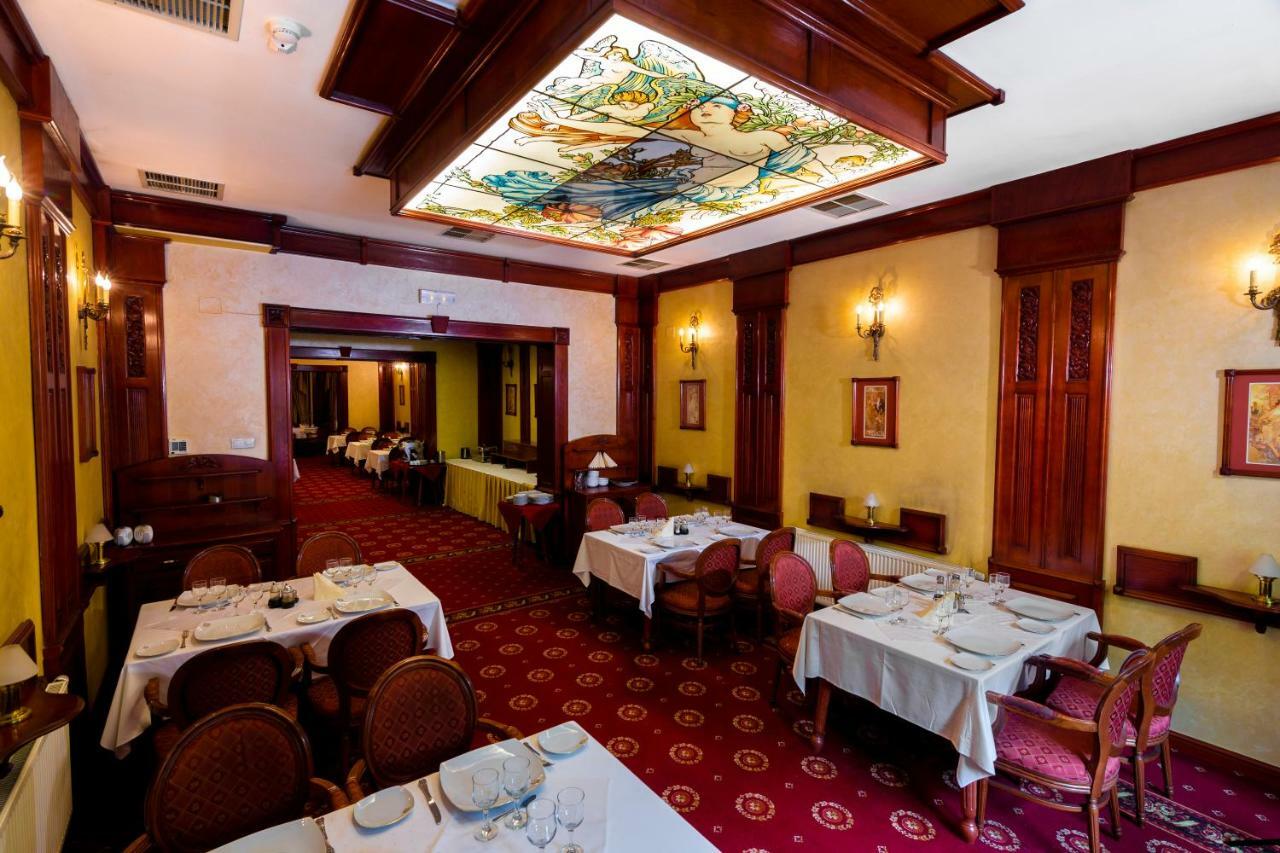 Hotel Golden House Craiova Dış mekan fotoğraf