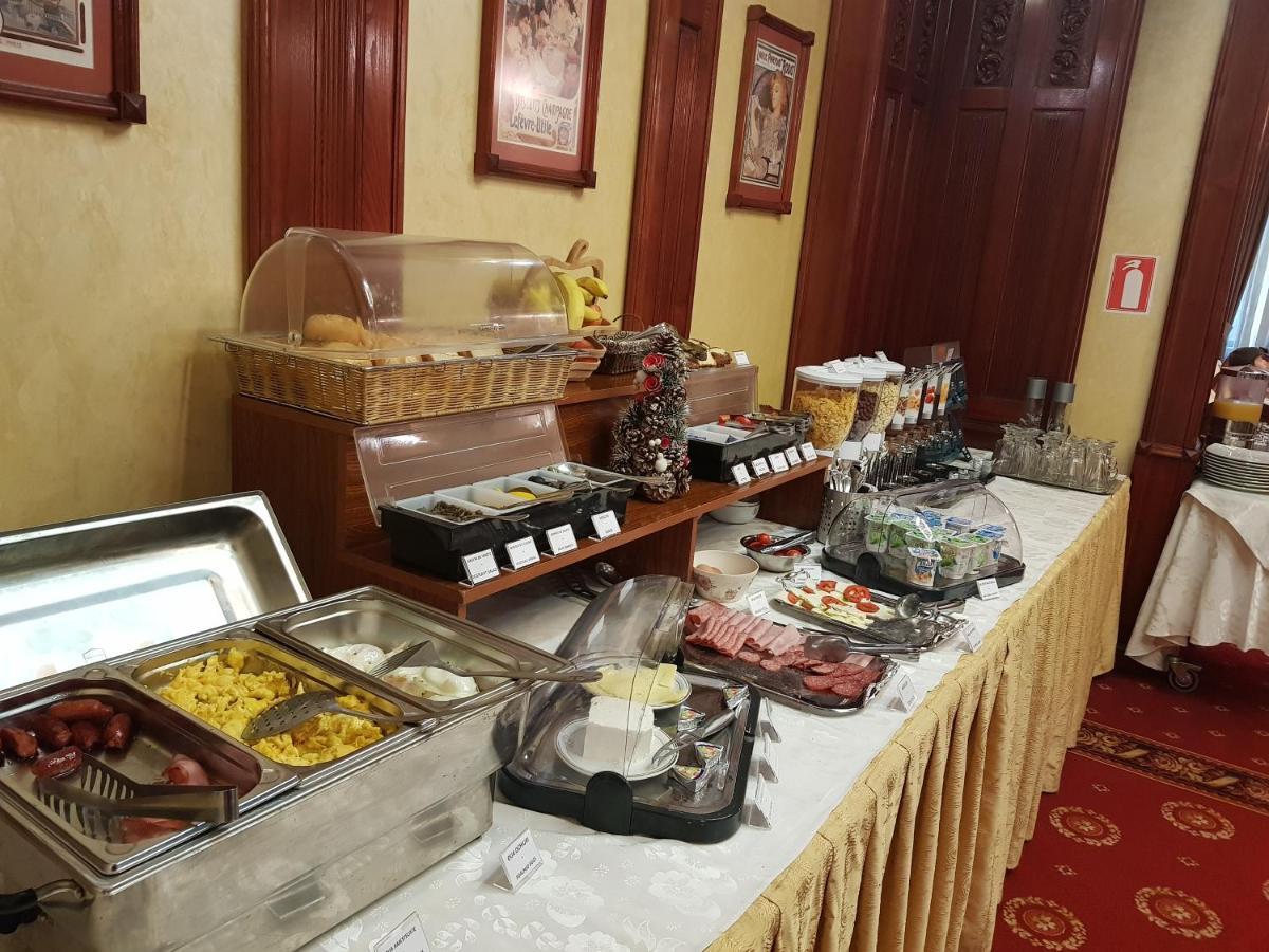 Hotel Golden House Craiova Dış mekan fotoğraf