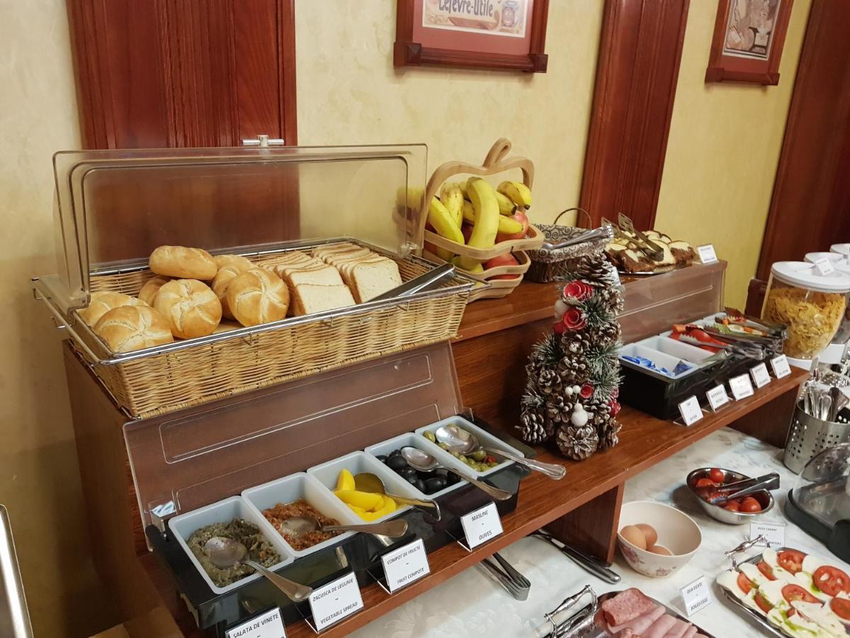 Hotel Golden House Craiova Dış mekan fotoğraf
